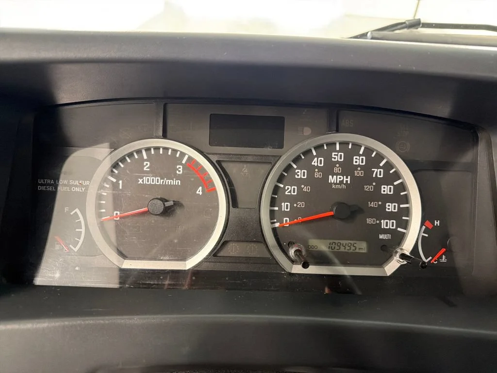 Used 2021 ARC WHITE Chevrolet BASE image 14