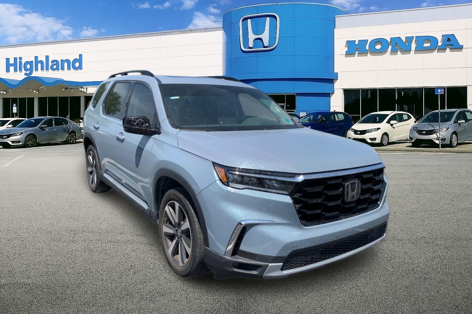 Certified Used 2024  Honda Touring image 7