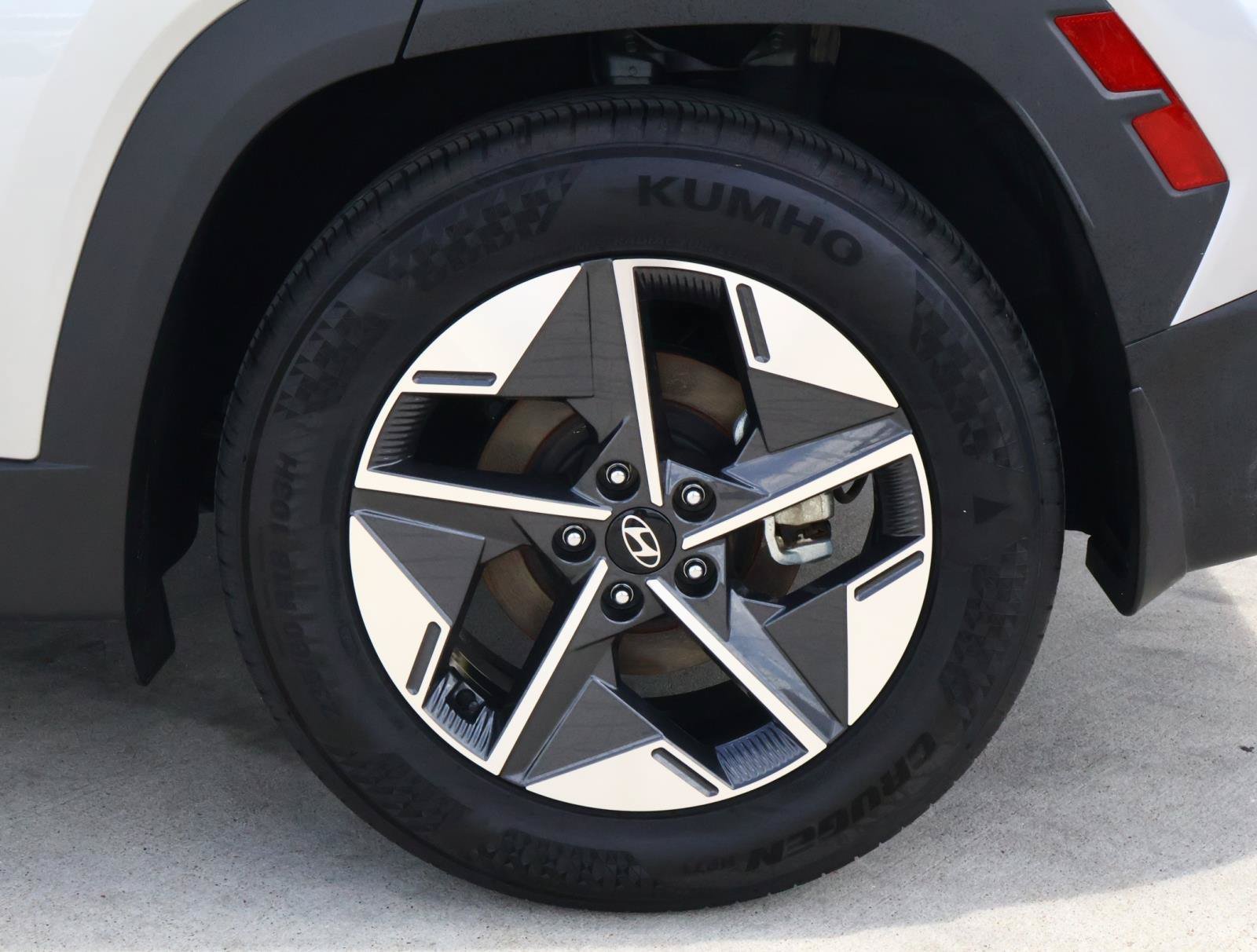 2025 Hyundai Tucson SEL Convenience - Photo 8