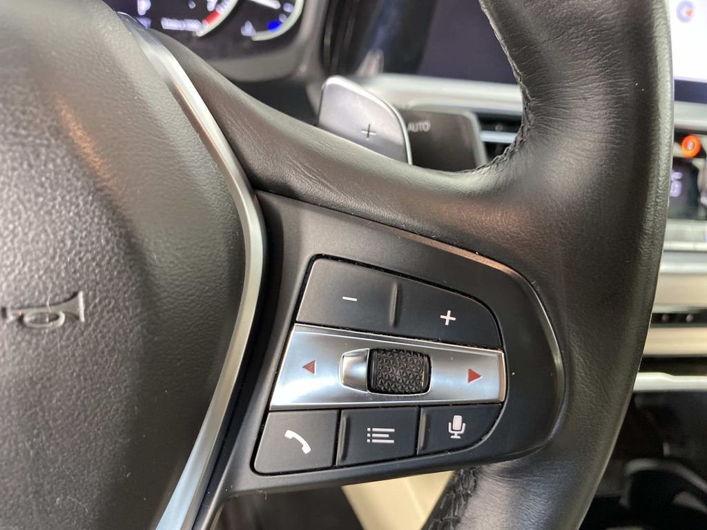 Used 2020 White BMW 330i xDrive image 15