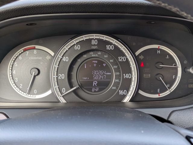 Used 2017 White Honda EX-L image 27