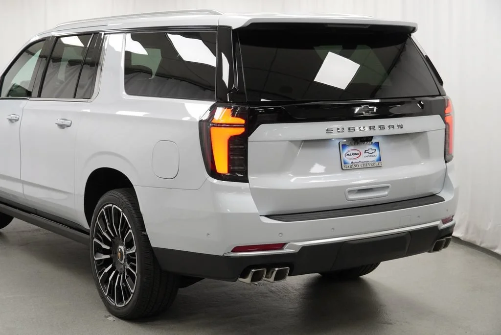 New 2026 Polar White Tricoat Chevrolet High Country image 42