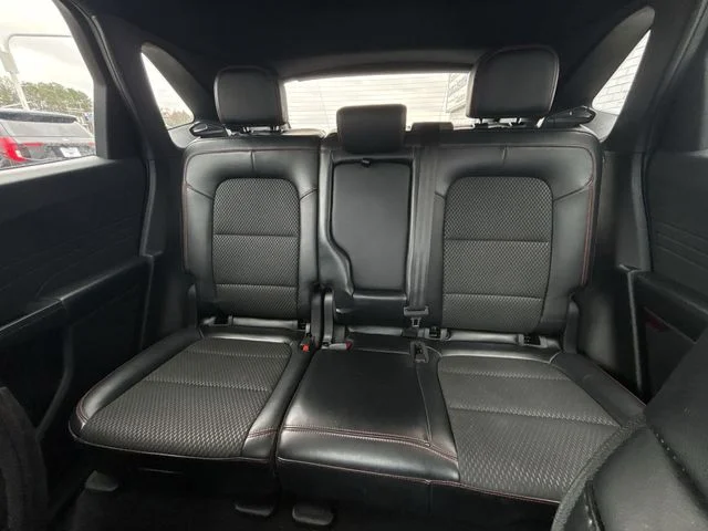 Used 2023 Gray Ford ST-Line image 25