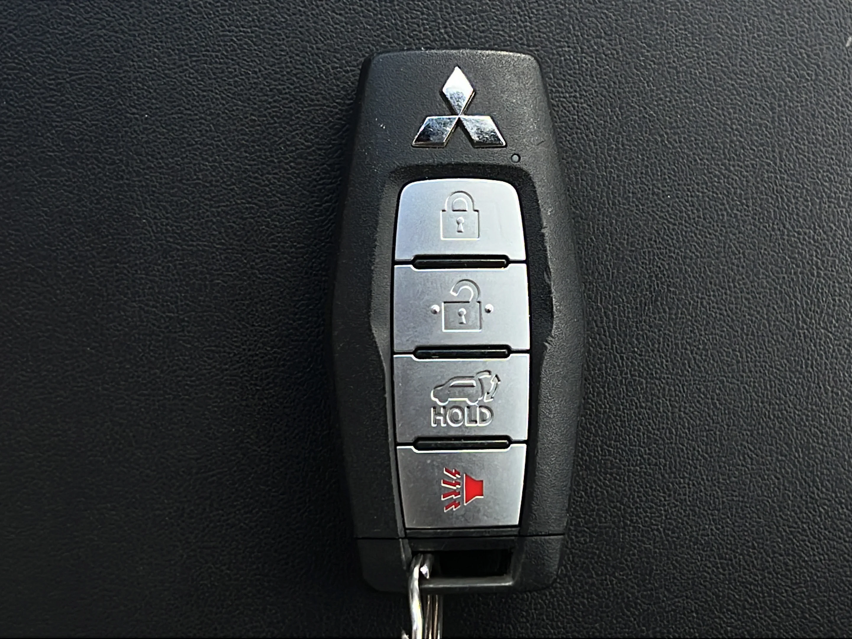 Used 2023 Red Mitsubishi SE Special Edition image 22