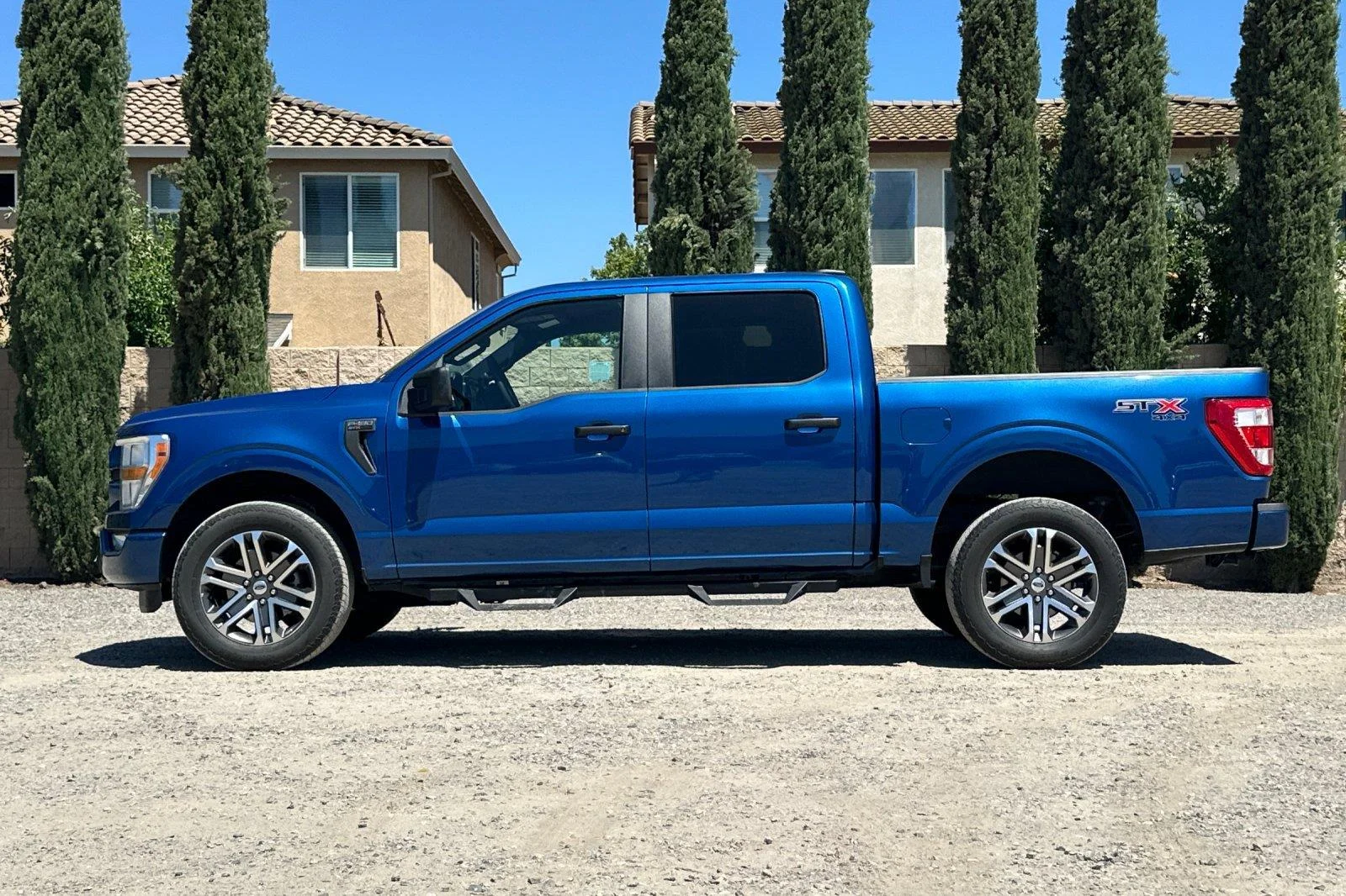 Used 2022 Atlas Blue Ford XL image 6