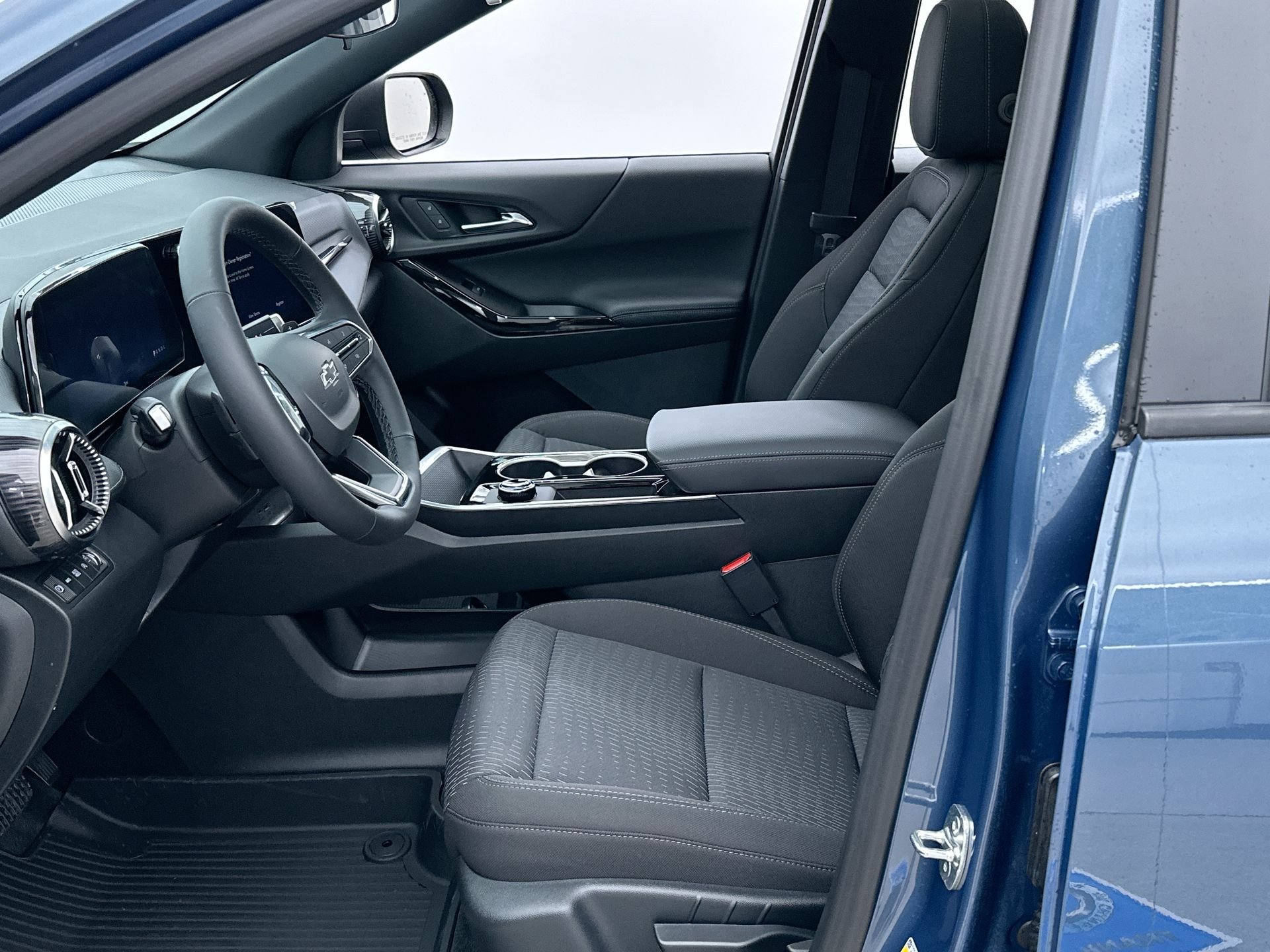 2027 Chevrolet Equinox LT - Photo 63