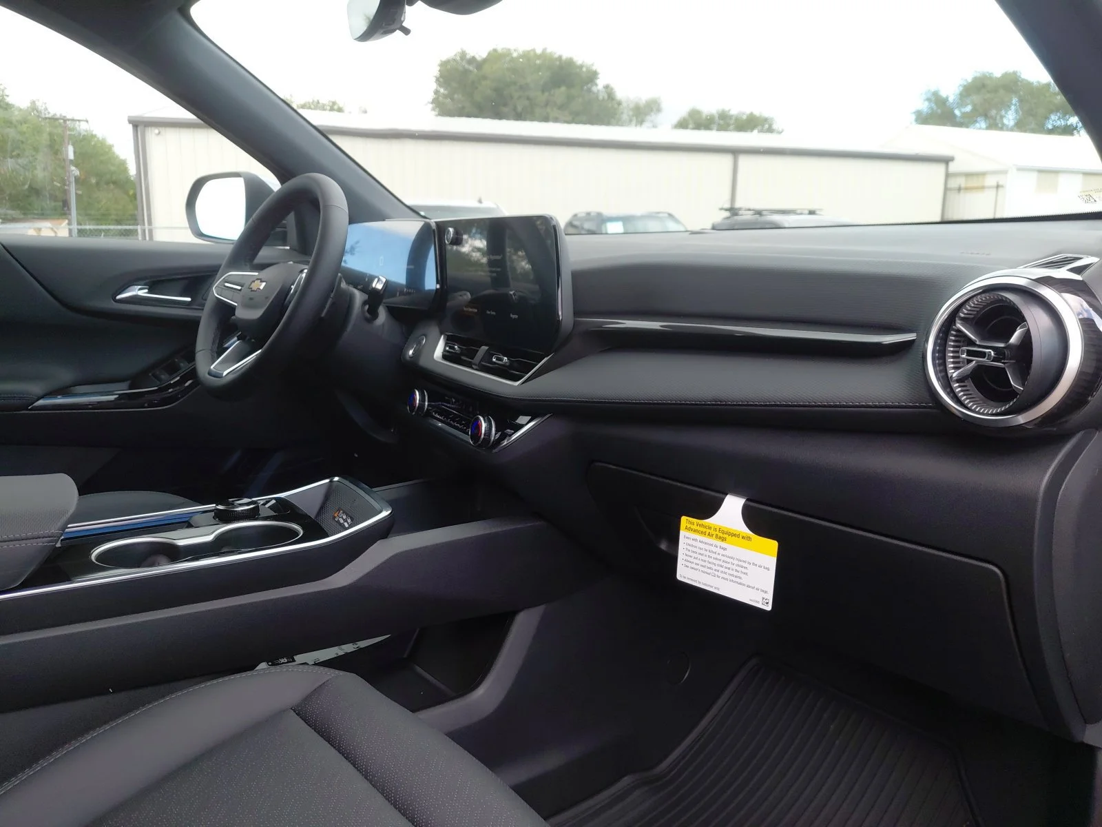 2027 Chevrolet Equinox LT - Photo 34
