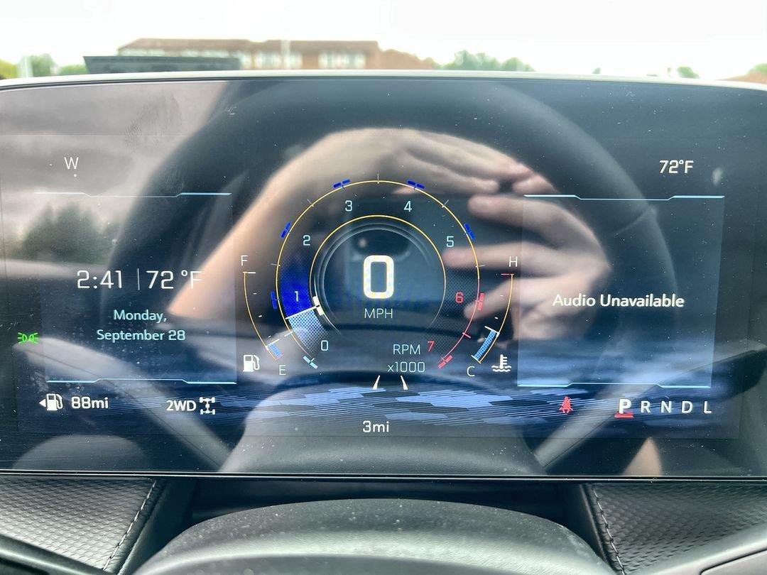 New 2027 Mosaic Black Metallic Chevrolet LT image 17