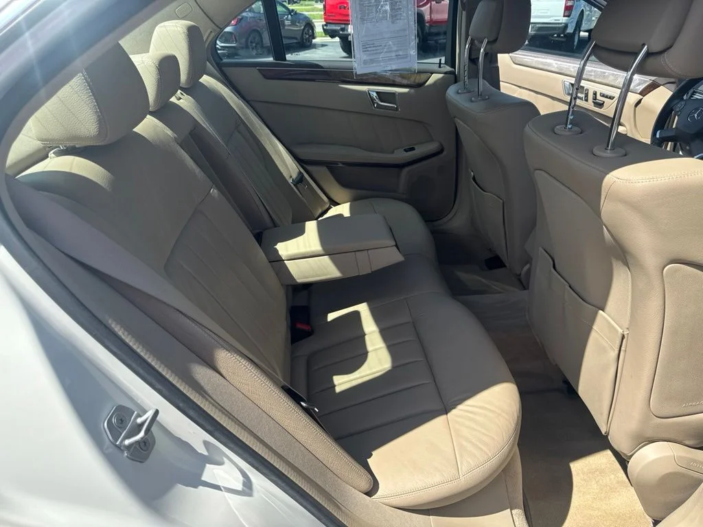 Used 2010 Diamond White Metallic Mercedes-Benz E 350 image 37