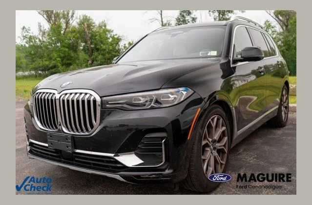 Used 2022 Black BMW xDrive40i image 1