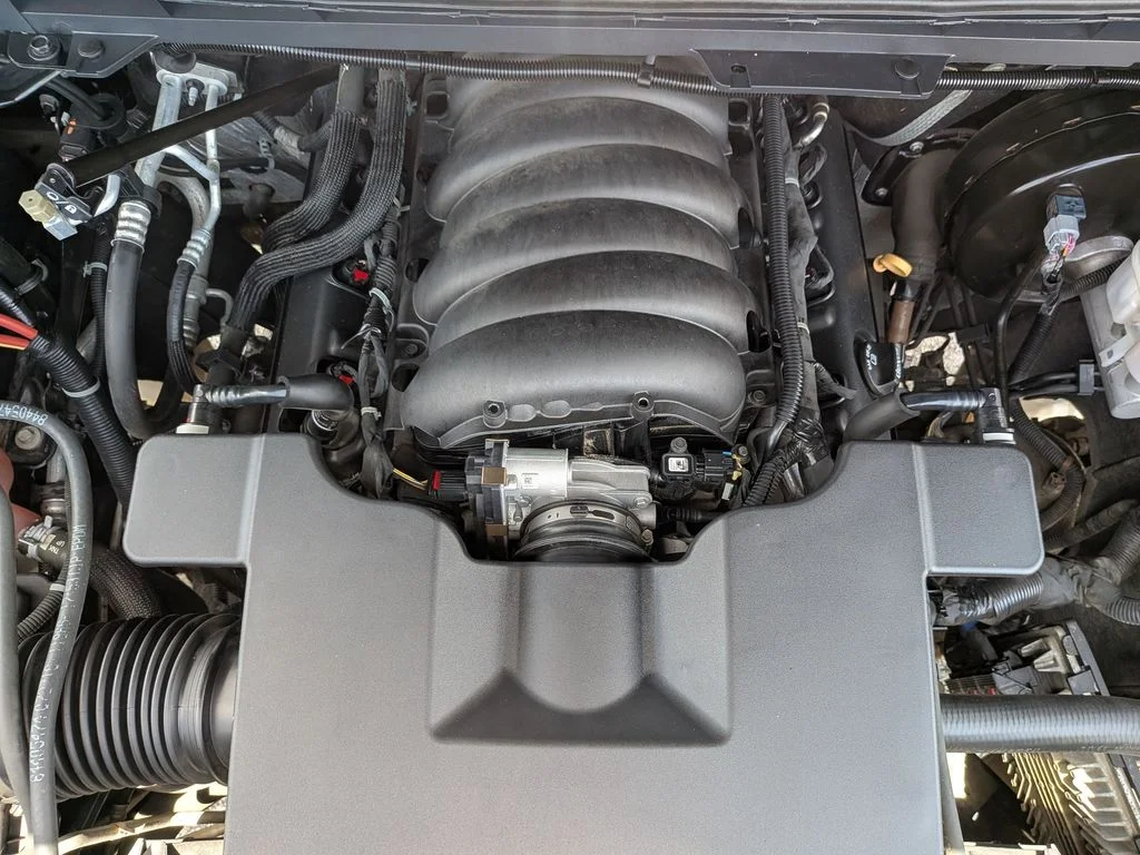 Used 2018 Black GMC SLT image 10
