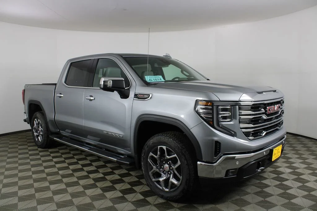 2026 GMC Sierra 4WD Crew Cab Short Box SLT's photo