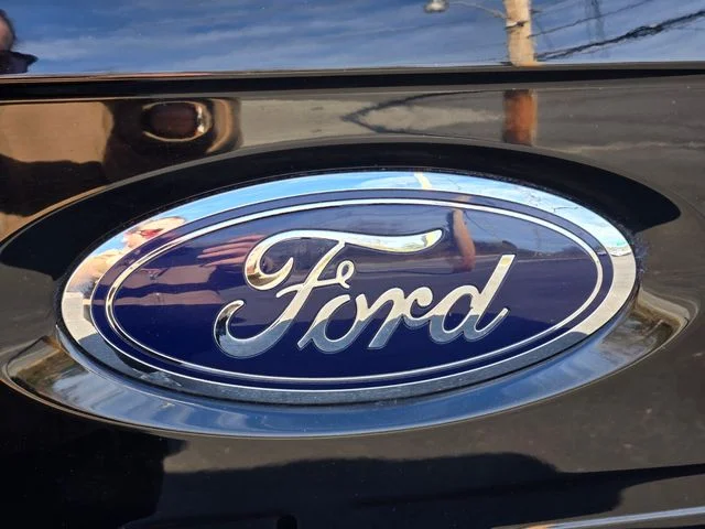 Used 2023 Black Ford XLT image 18