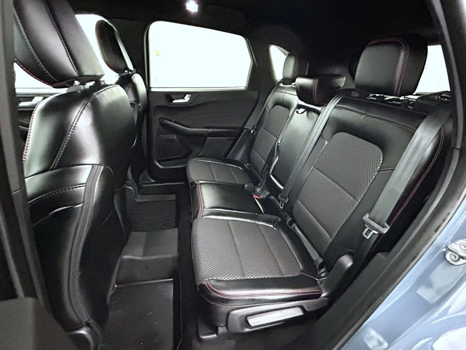 Used 2024 Blue Ford ST-Line image 19