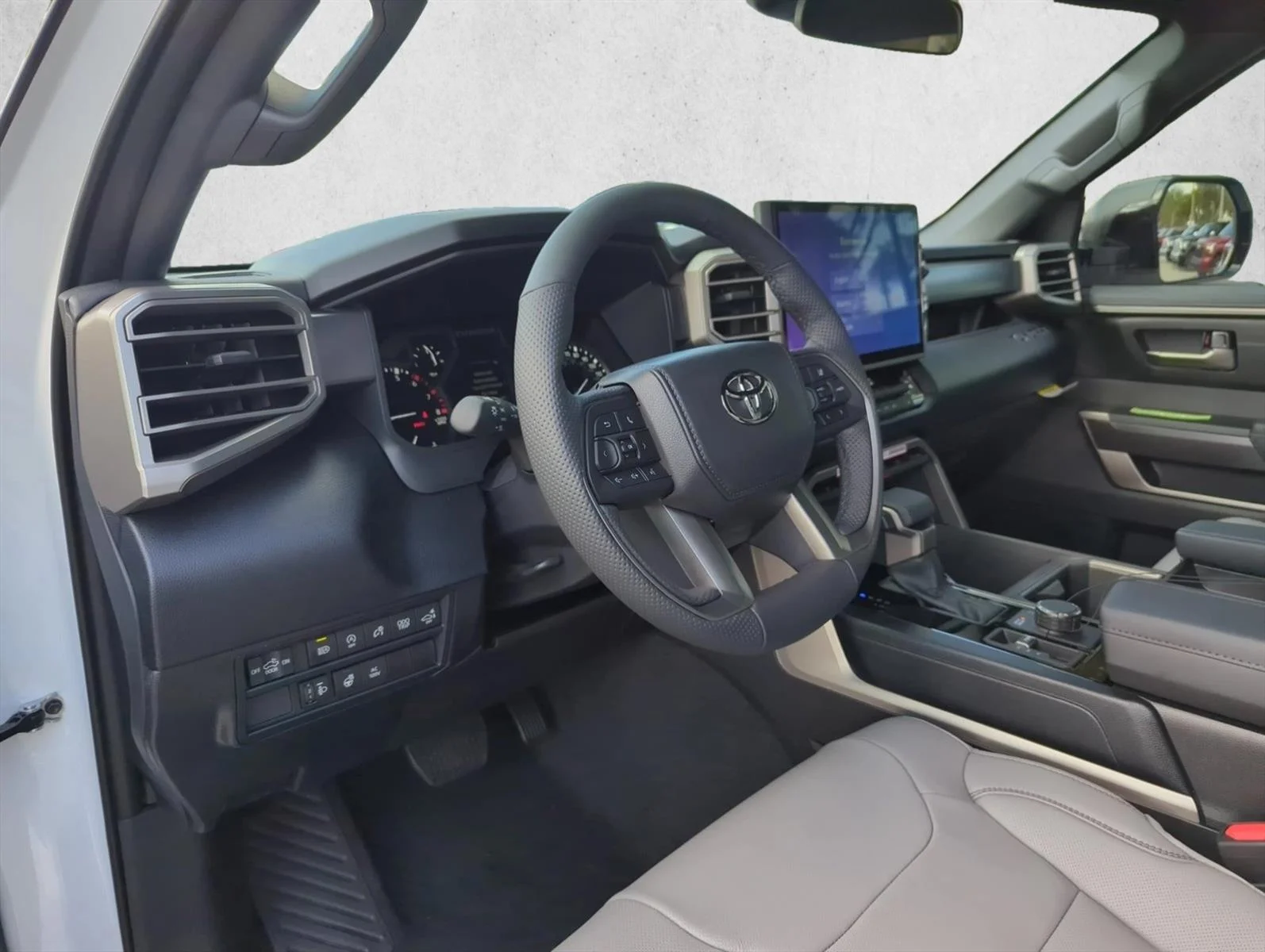 Used 2026 Ice Cap Toyota SR5 image 13