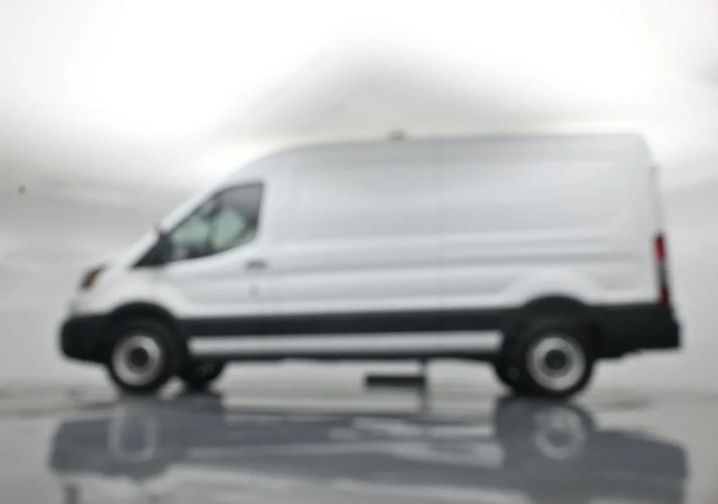 New 2026 Oxford White Ford Base image 43