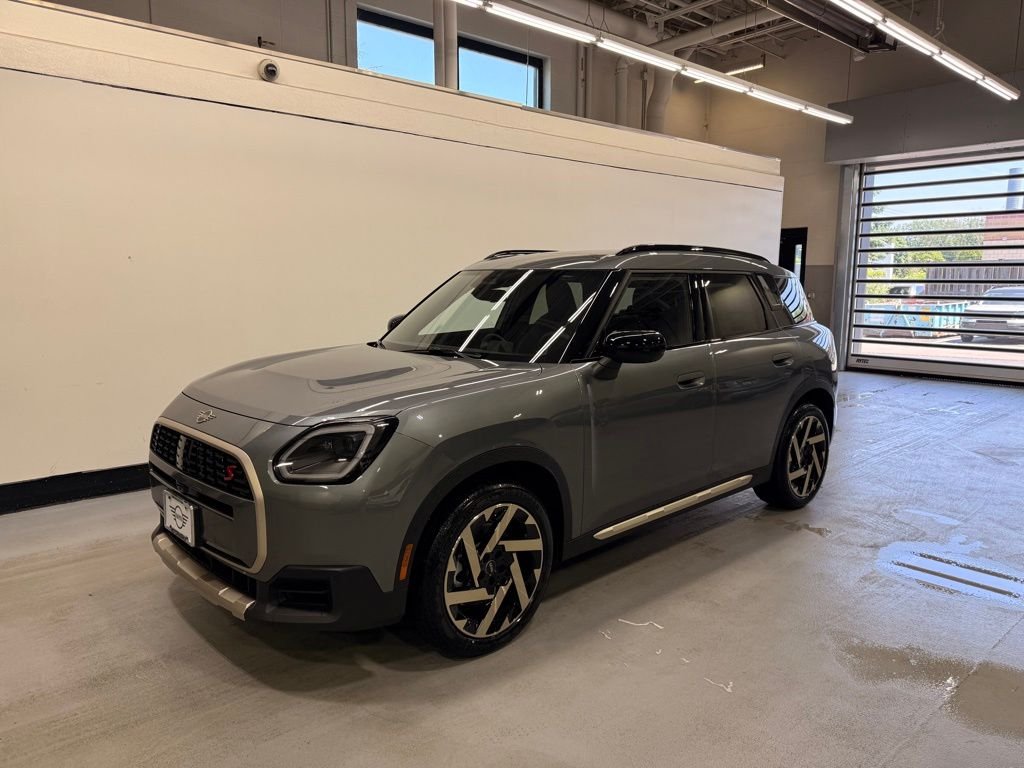 2027 MINI Countryman's photo