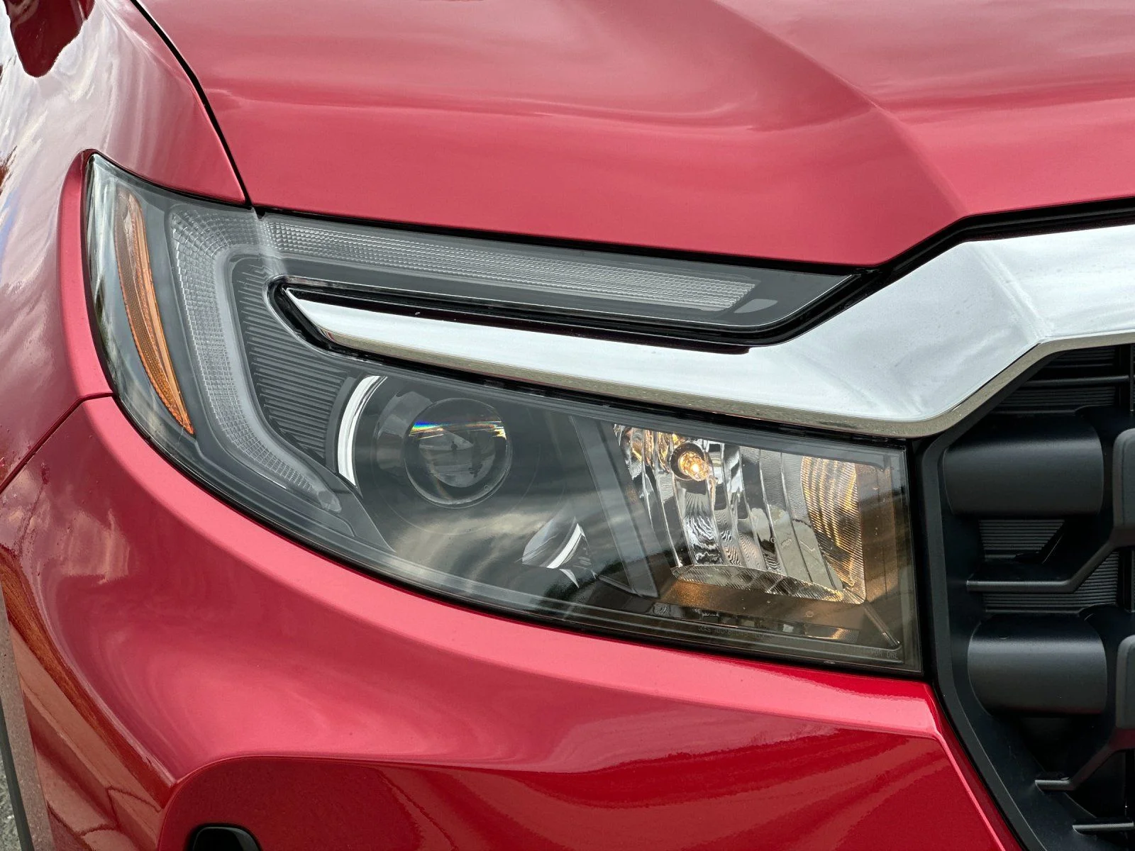New 2026 Radiant Red Metallic II Honda RTL image 30