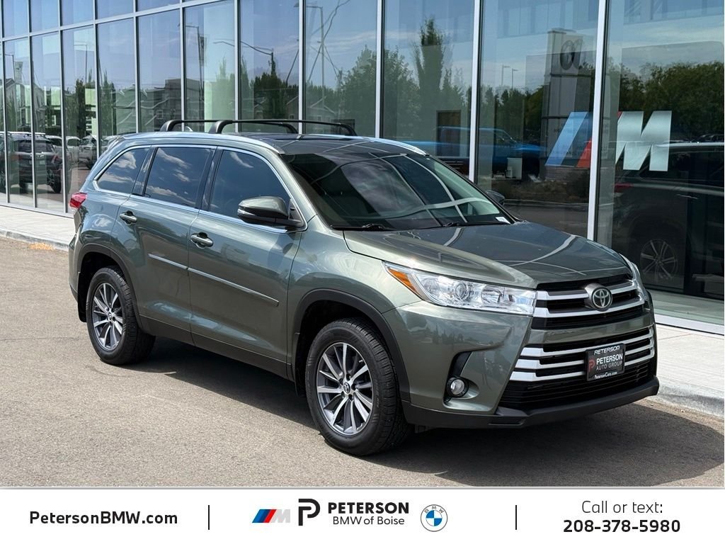 Used 2019 Green Toyota XLE image 7