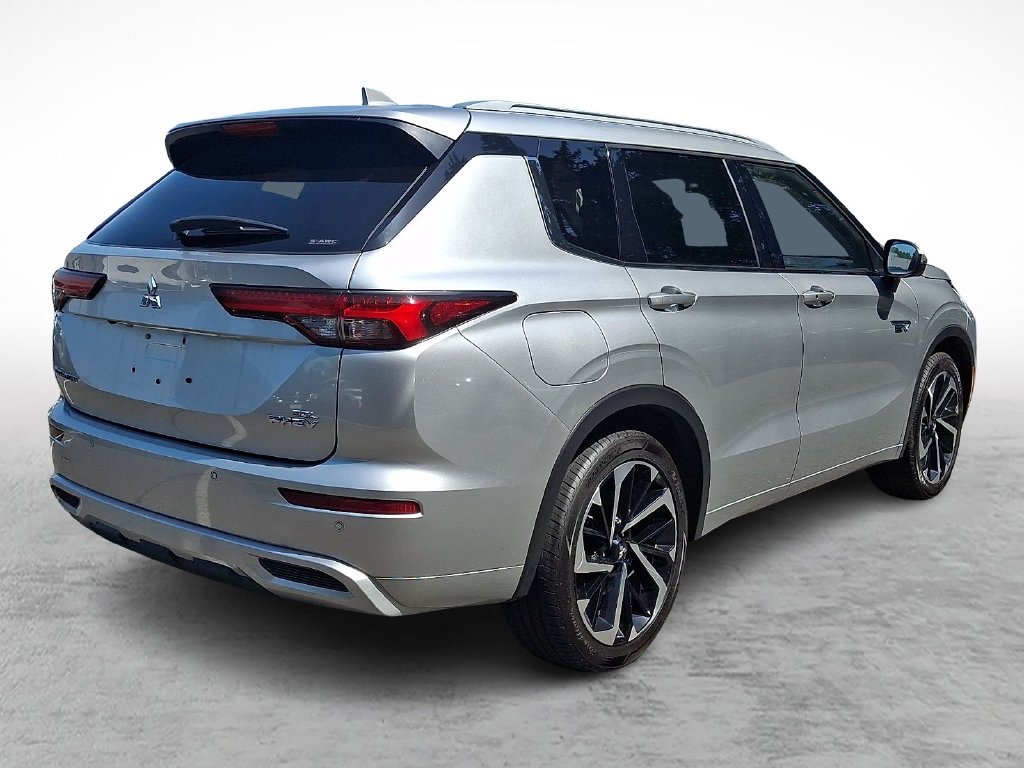 Used 2024 Silver Mitsubishi SEL image 6