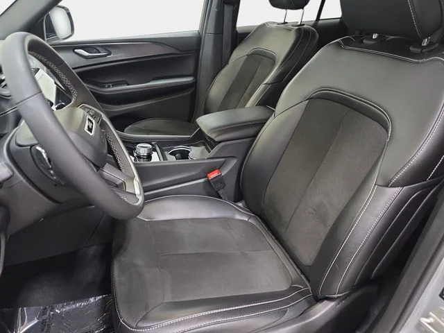 Used 2024 Silver Jeep Altitude X image 13
