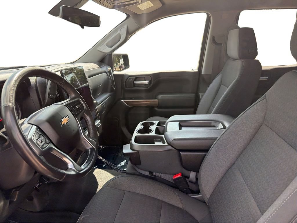 Used 2020 Shadow Gray Metallic Chevrolet LT image 10