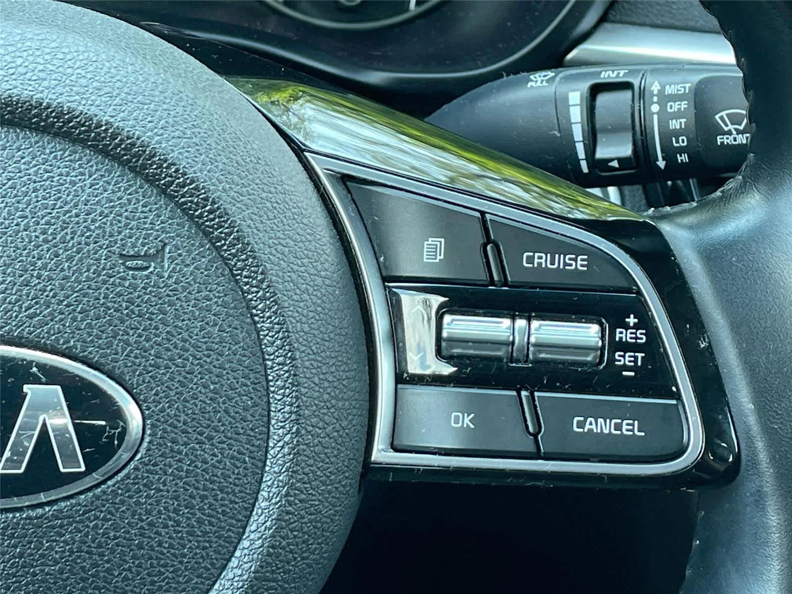 Used 2019 Platinum Graphite Kia S image 28