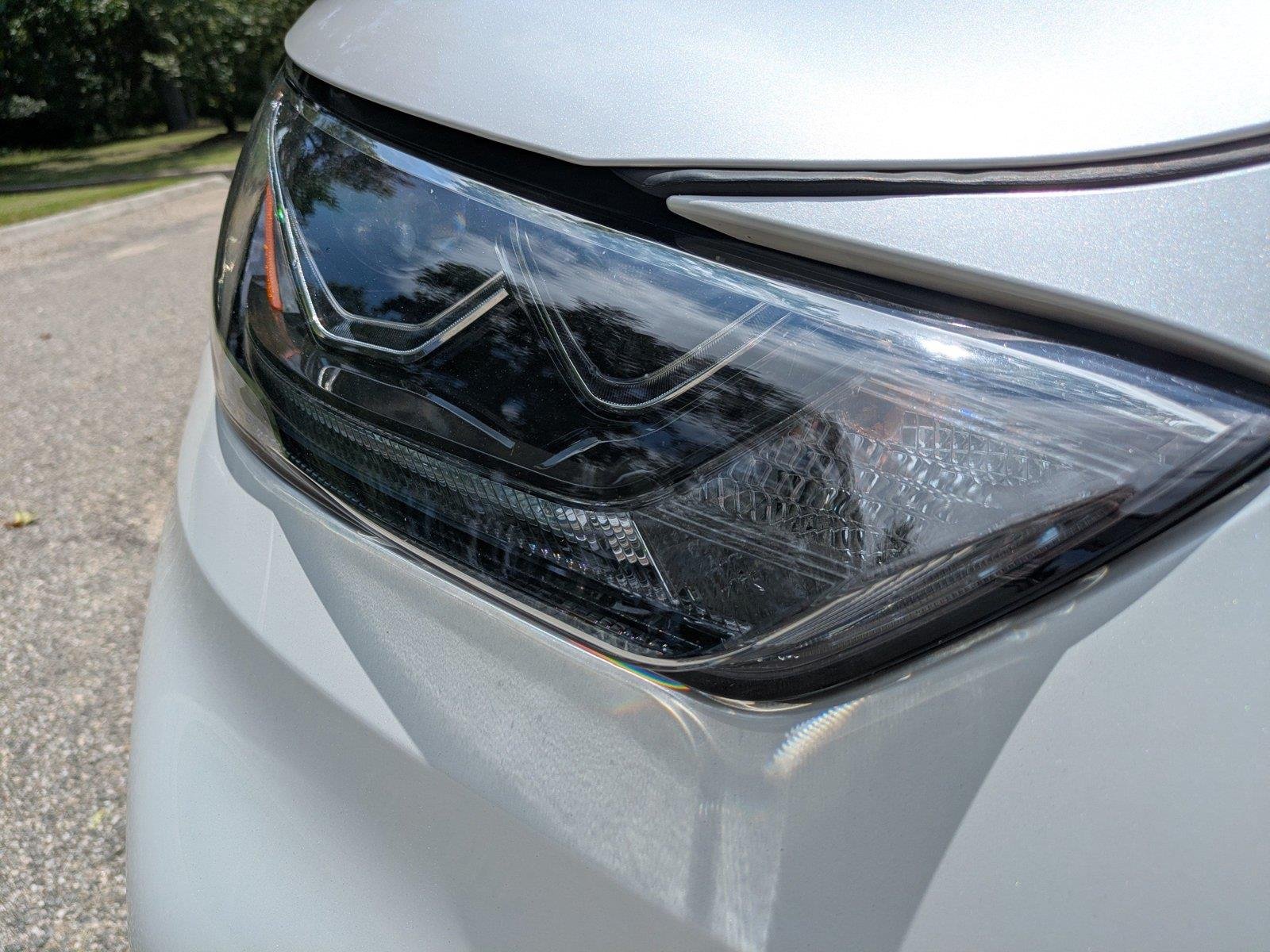 Used 2024 Wind Chill Pearl Toyota Limited image 10