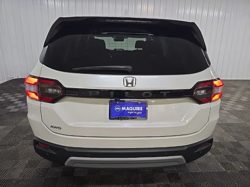 Used 2023  Honda EX-L image 11