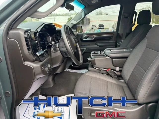 Used 2025 Cypress Gray Chevrolet LT image 23