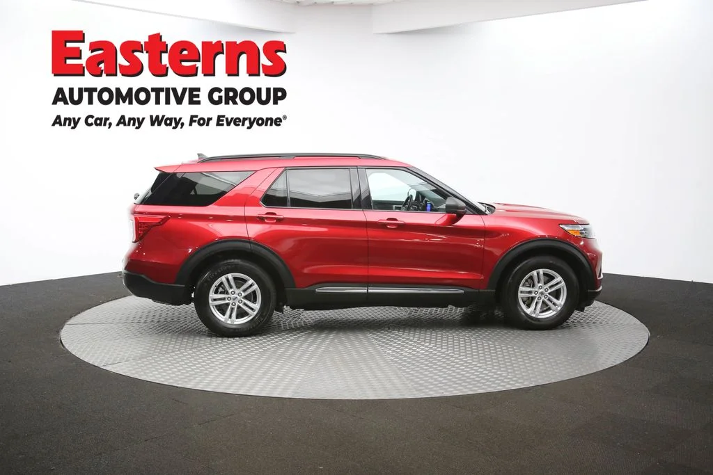 Used 2023 Red Ford XLT image 45