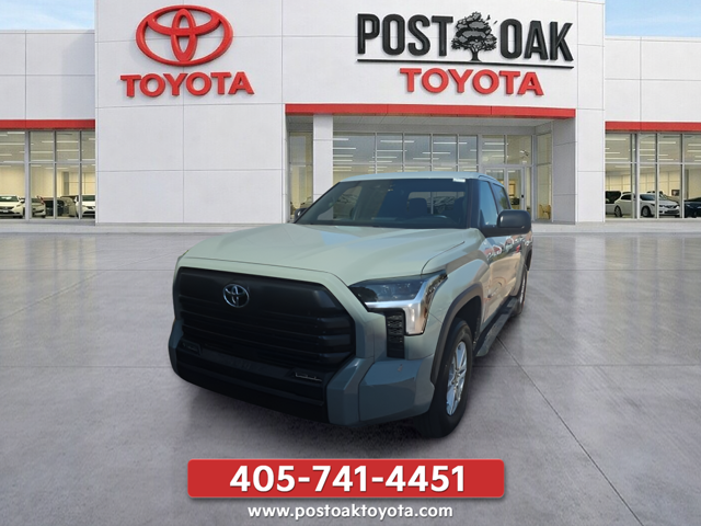 Used 2025  Toyota SR5 image 12