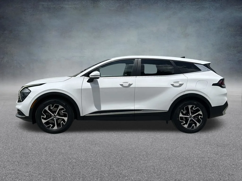 Used 2023 White Kia EX image 8