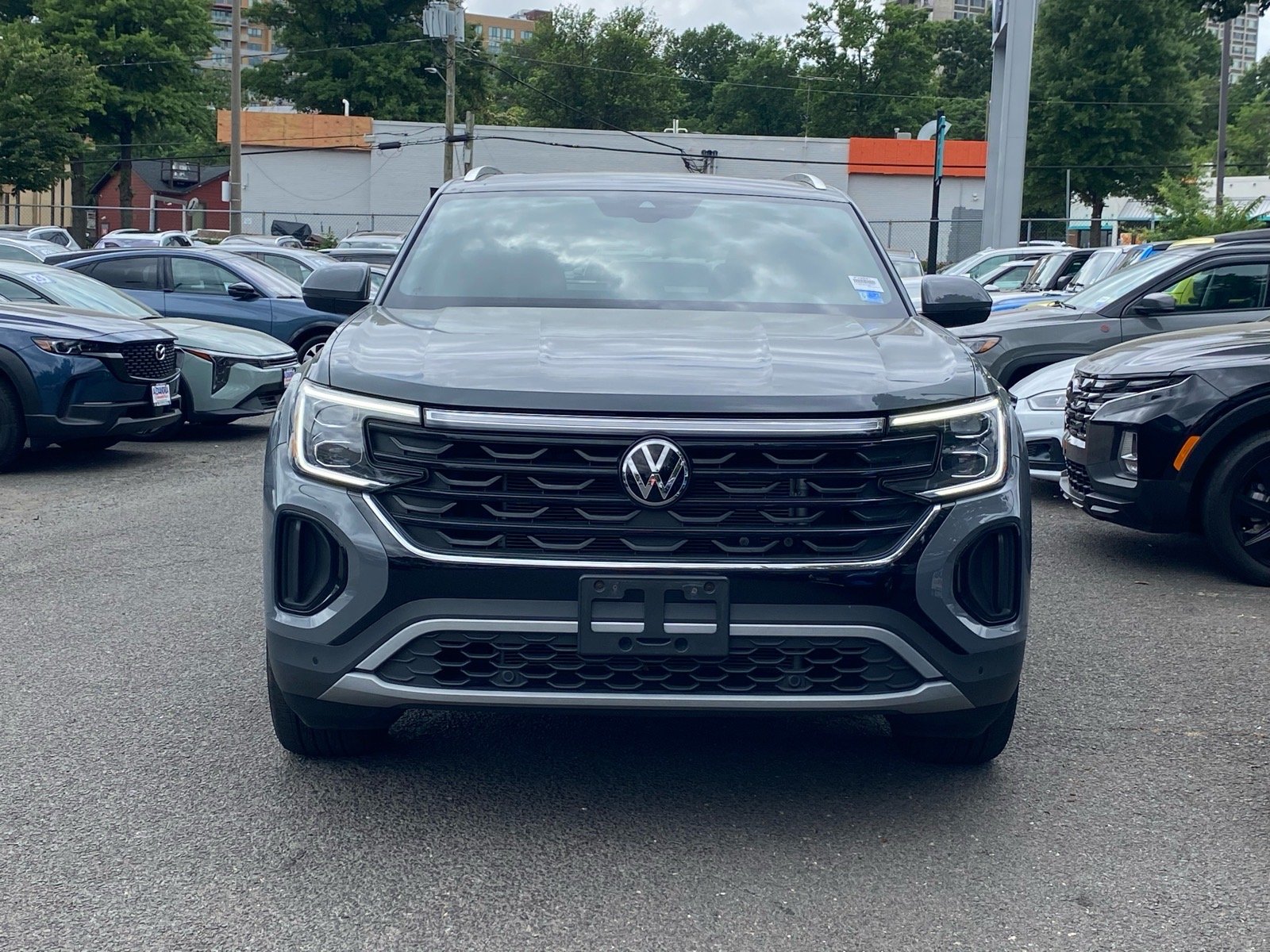 Certified Pre-Owned 2025 Volkswagen Atlas Cross Sport 2.0T SE w