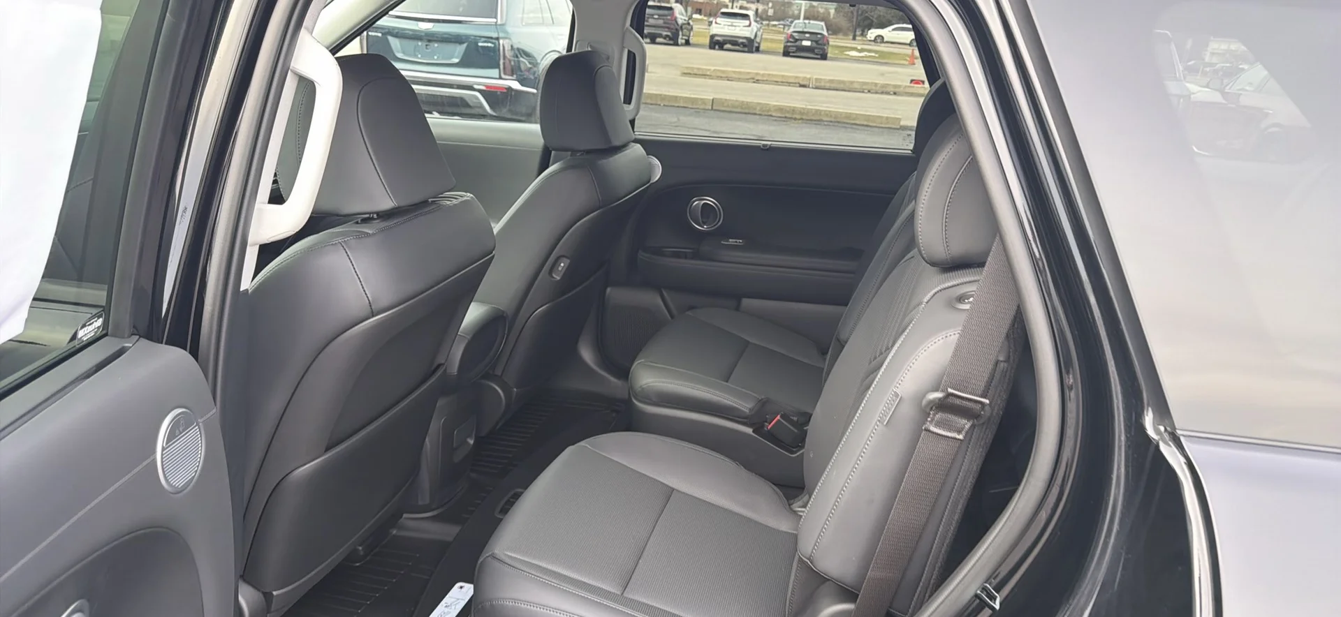 New 2026 Abyss Black Pearl Hyundai SEL Premium 7P image 14