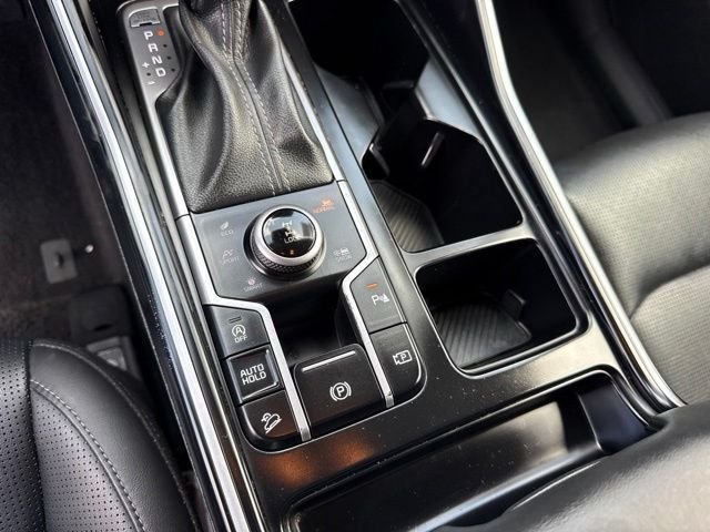 Used 2024 Silver Kia S image 27