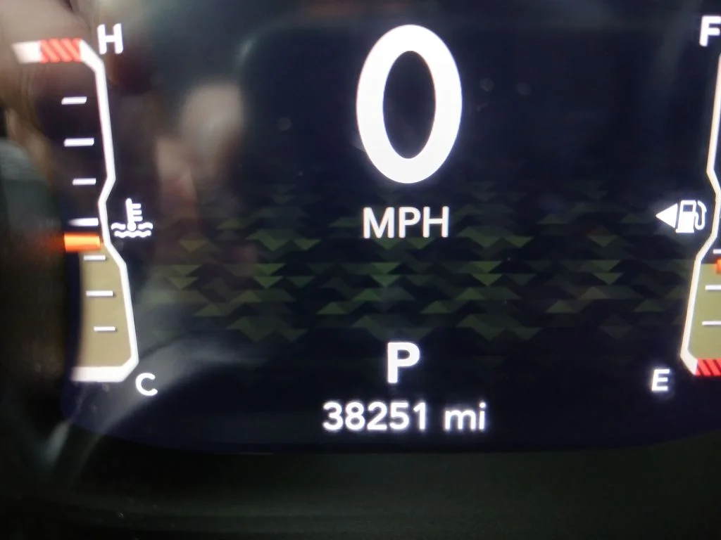 Used 2023 Yellow Jeep Sport S image 19
