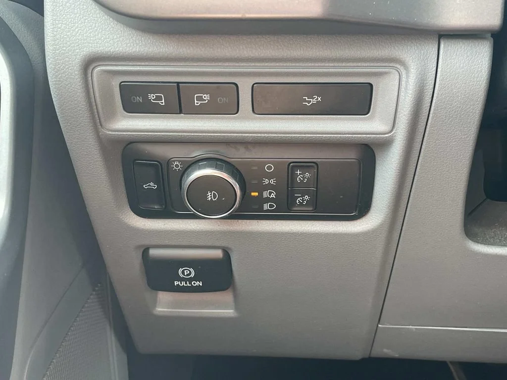 Used 2024 Black Ford XLT image 26