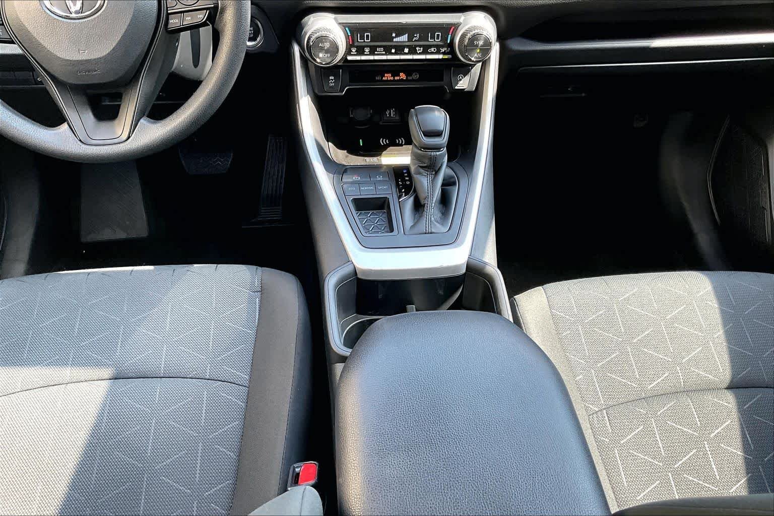 Used 2024 Ice Cap Toyota XLE image 17