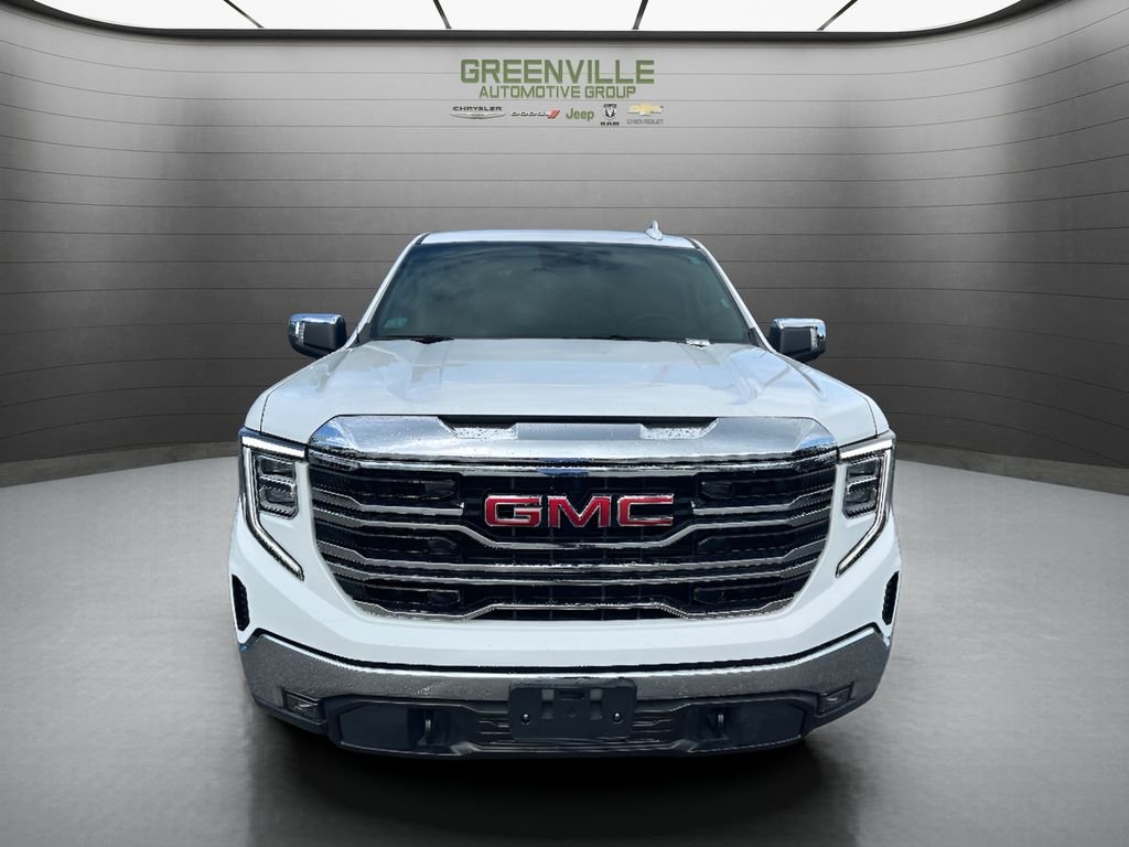 Used 2026 Summit White GMC SLT CREW CAB 5.3L V8 4WD image 2