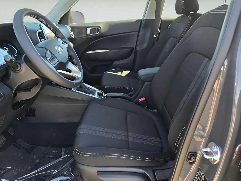 Used 2025 Intense Blue Hyundai SEL image 9