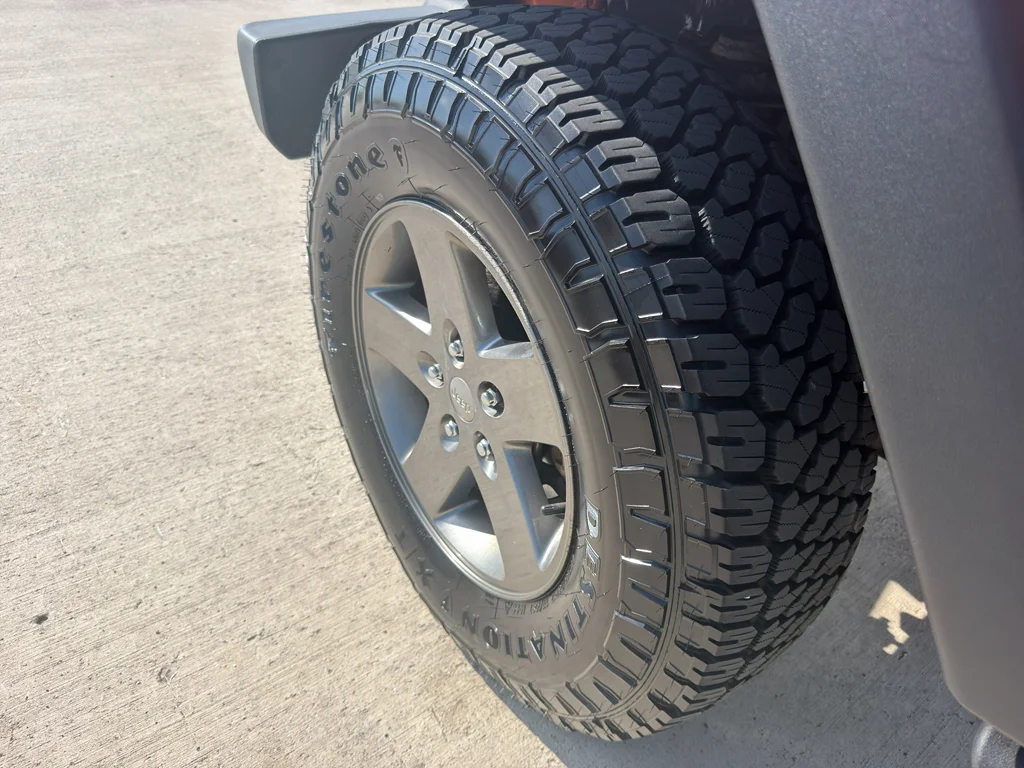 Used 2010 ORANGE Jeep Mountain image 10