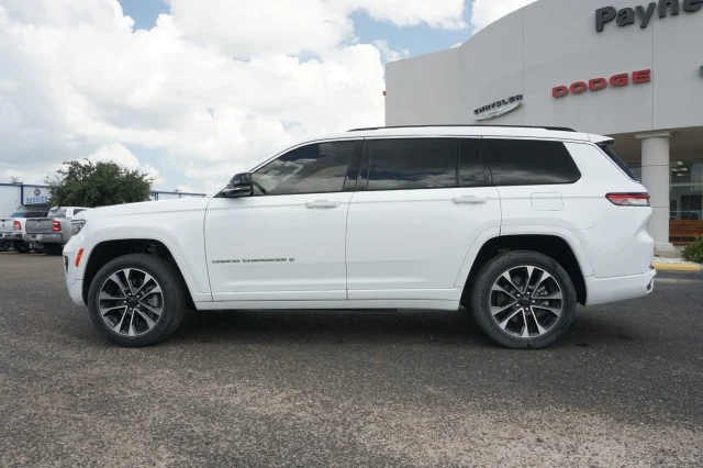 Used 2021 WHITE Jeep Overland image 14