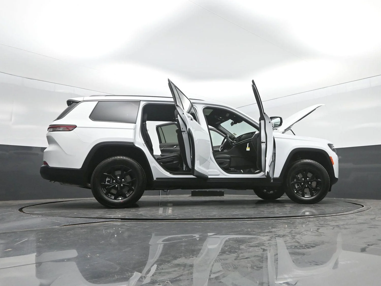 New 2026 Bright White Clear-Coat Exterior Paint Jeep Laredo Altitude image 50