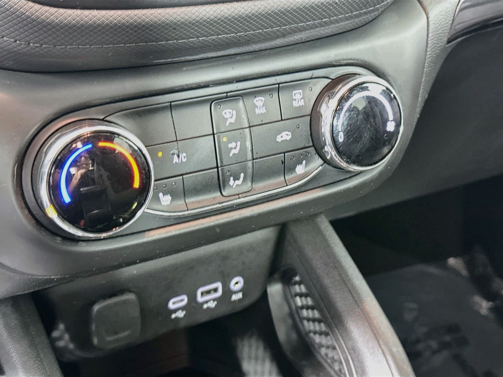 Used 2023 Summit White Chevrolet LT image 17