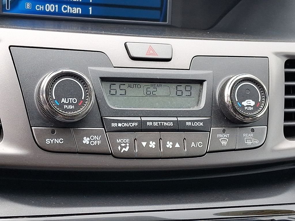 Used 2016 Gray Honda SE image 19