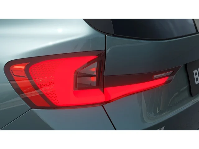New 2026 Cape York Green Metallic BMW xDrive28i image 8