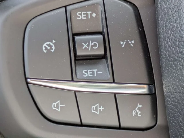 New 2026 Desert Sand Ford XLT image 25