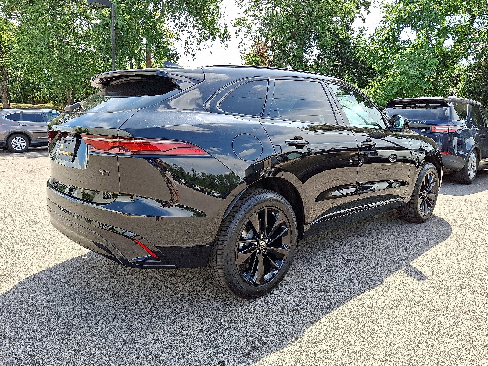 2026 Jaguar F-Pace R-Dynamic S - Photo 2