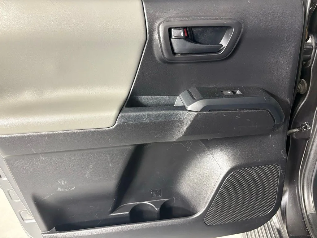 Used 2018 Gray Toyota SR image 35